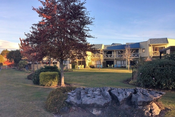 Explorer Motel & Apartments